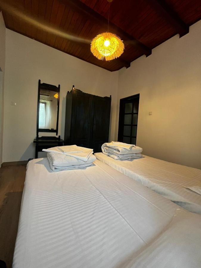Hotel La Conac Nufaru Exterior foto